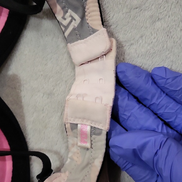 Victoria's Secret PINK Bra - Picture 7 of 11